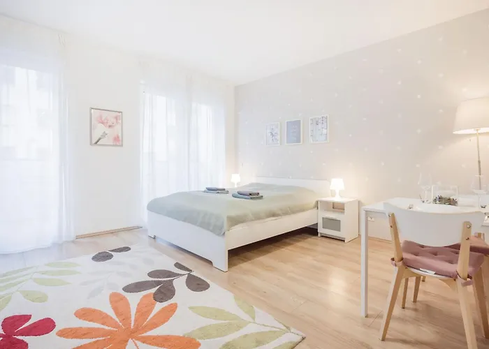 Appartement The Chic Crib With Balcony *